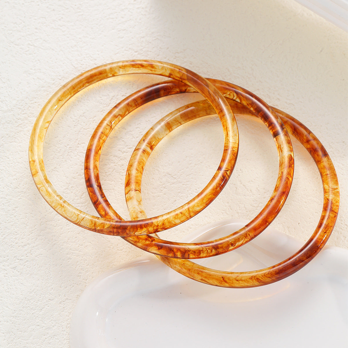Resin Round Fashion Design Coffee Color Bracelet