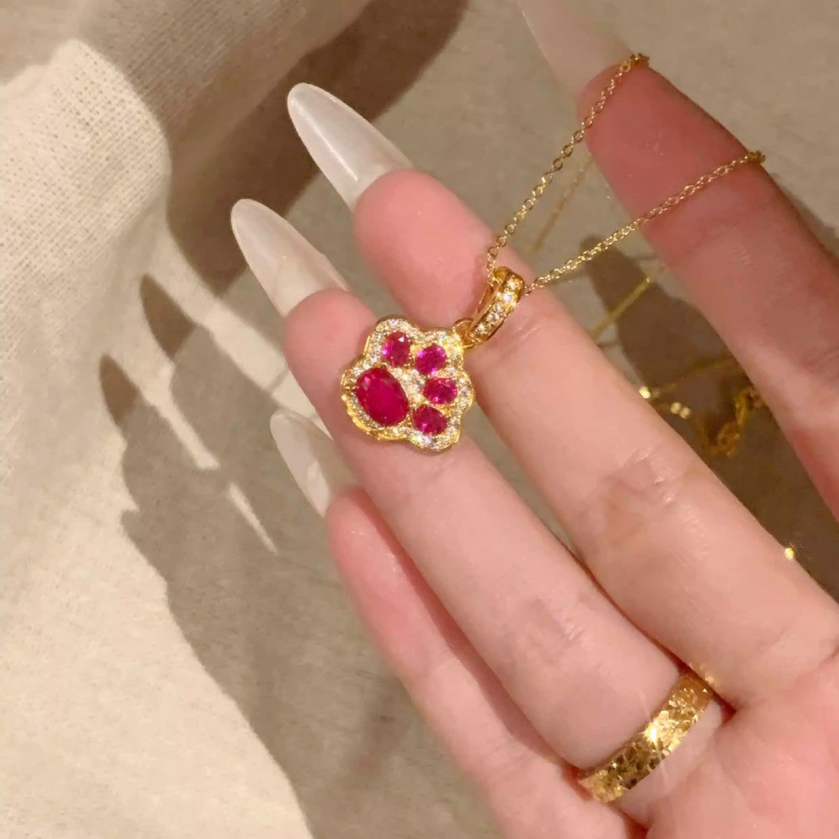 Women's Red Treasure Cat's Paw Cute Sweet White Necklaces