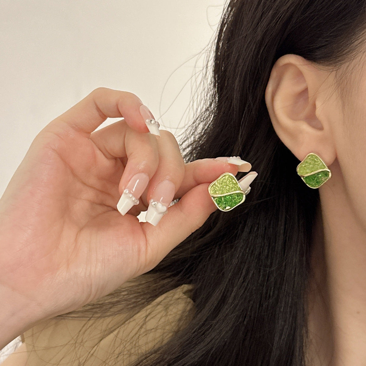 Sier Needle Light Luxury High-grade Gradient Crystal Design Square Color Earrings