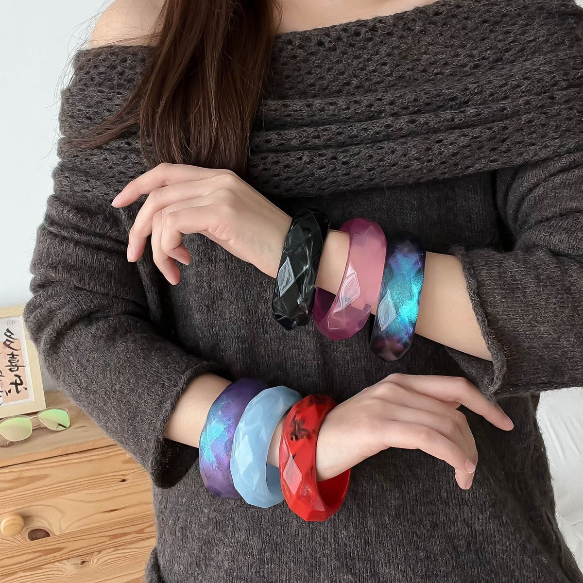 Vintage Pearlescent Blooming Resin Female Niche Design Color Acrylic Bracelet