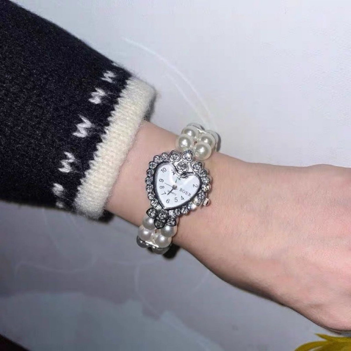Women's Pearl Heart Watch Diamond Cross Elastic Bracelet