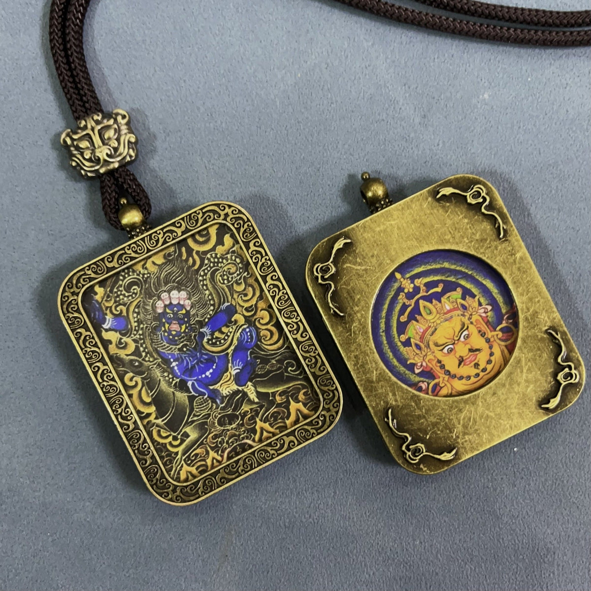 Double-sided Home Twee Zodiac Eight Patron Saints Scenic Pendants