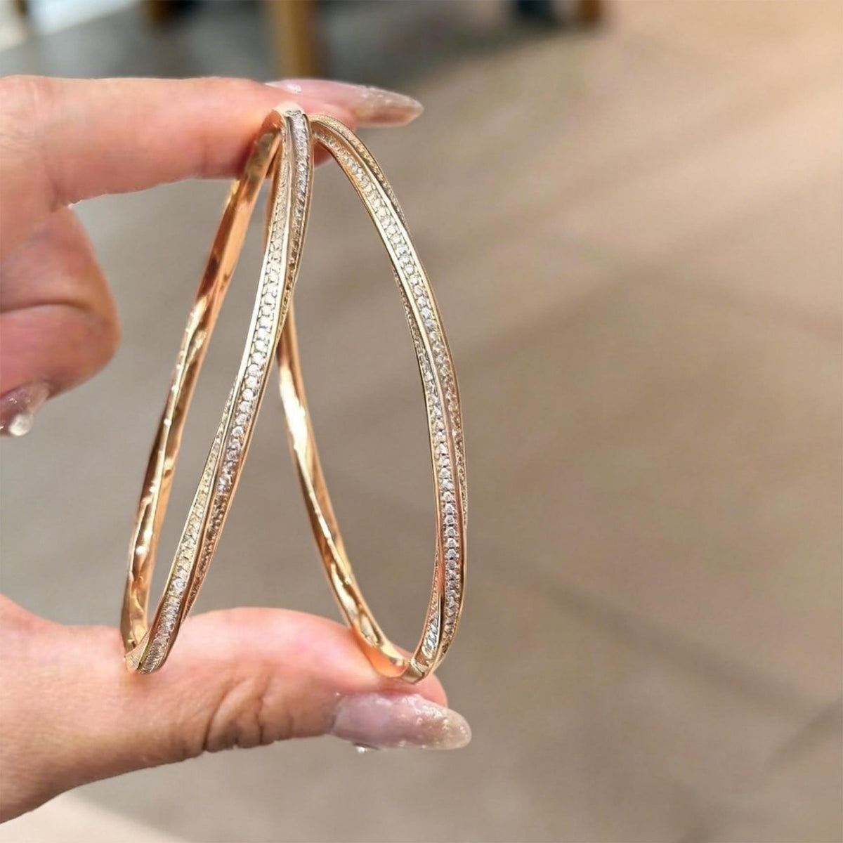 Classic Mobius Twisted Starry Female Inlaid Bracelets