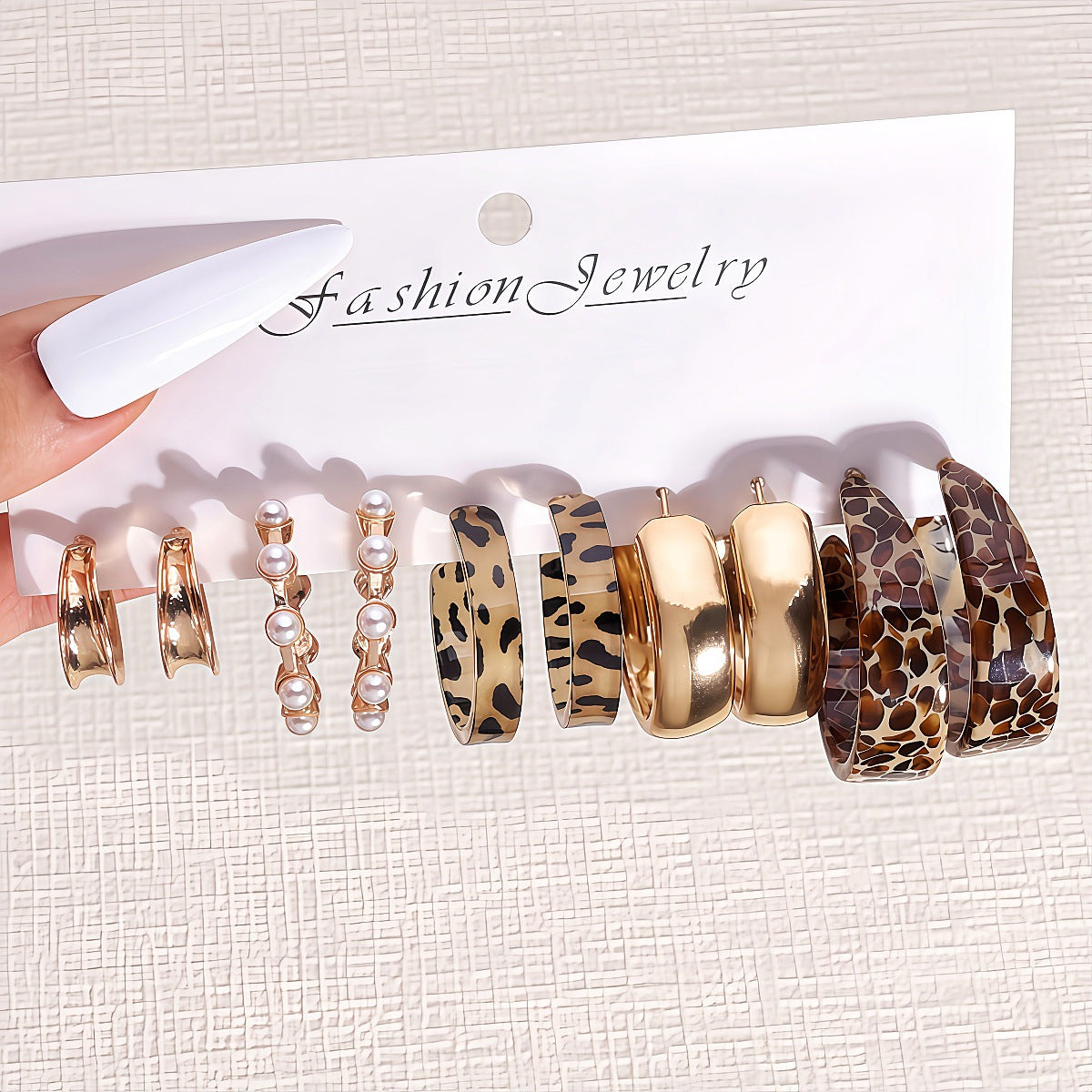 Inlaid Pearl Fashion Design Alloy Resin Plate Female Gold-plated Personality Stud Earrings