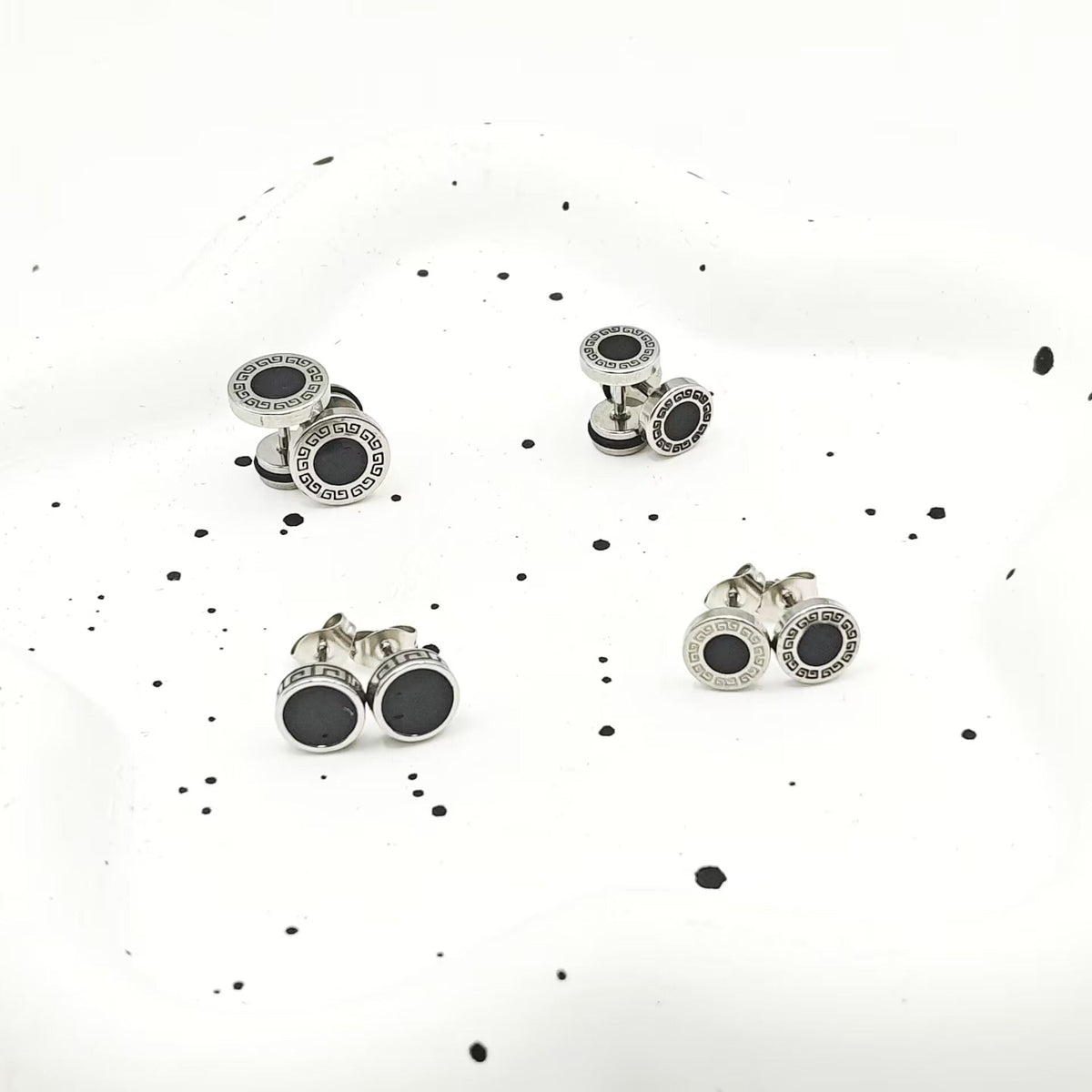 Wall Pattern Dripping Oil Black Surface Boys Piercing Ear Trendy Stud Earrings