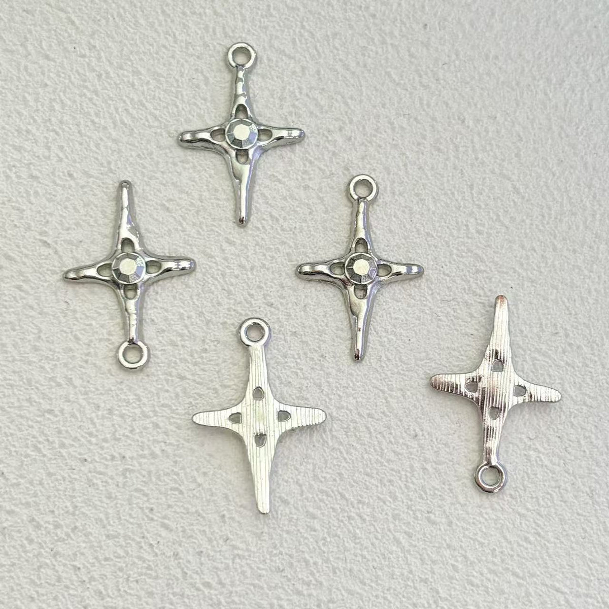 Hollow Sunflower Four Awn Star Moon Pendant