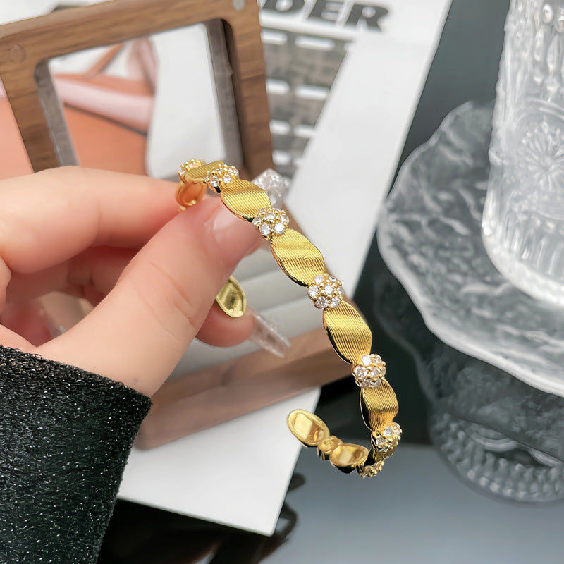 Flower Irregular Female Chinese Palace Style Bamboo Joint Exquisite Refined Bracelet