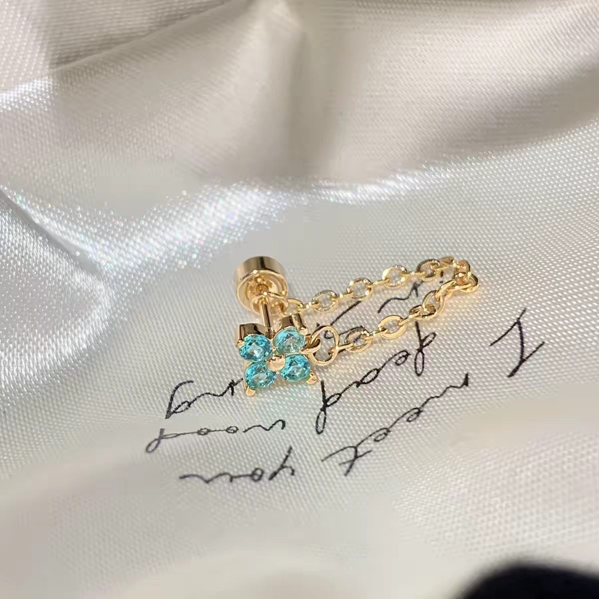 Pa Green Zirconium Umbilicaria Bone Nail Collection Earrings