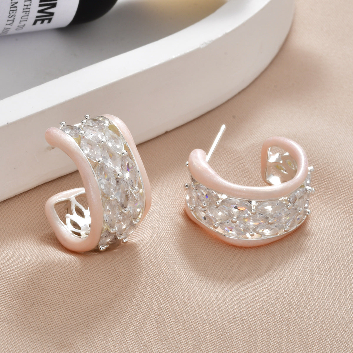 Women's Zirconium Dripping Oil Ear Clip Fashion Temperamental Minority High Sense Stud Earrings
