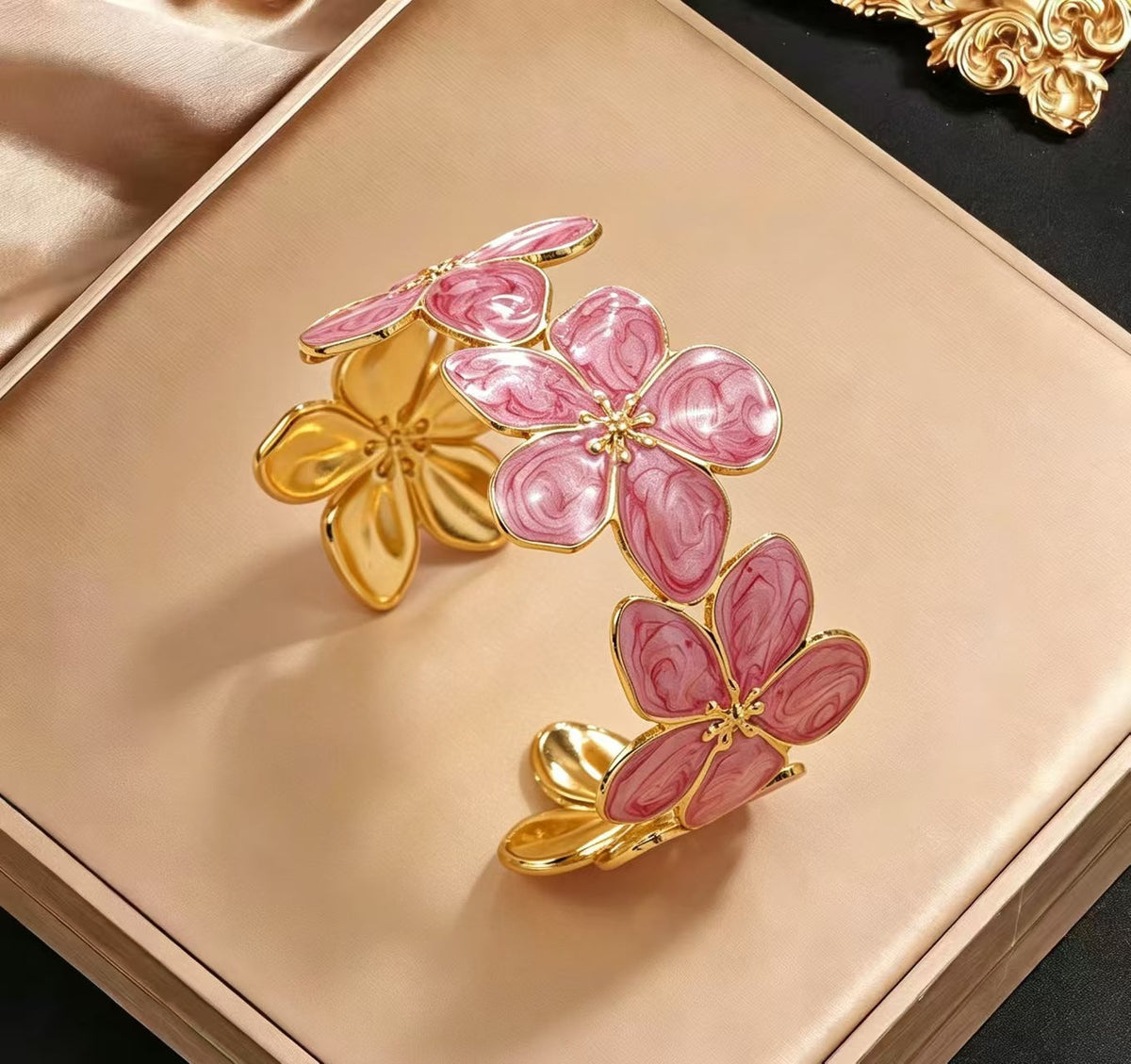 Glaze Flowers Stainless Steel Female High Sense Personality Wild Flower Bracelets