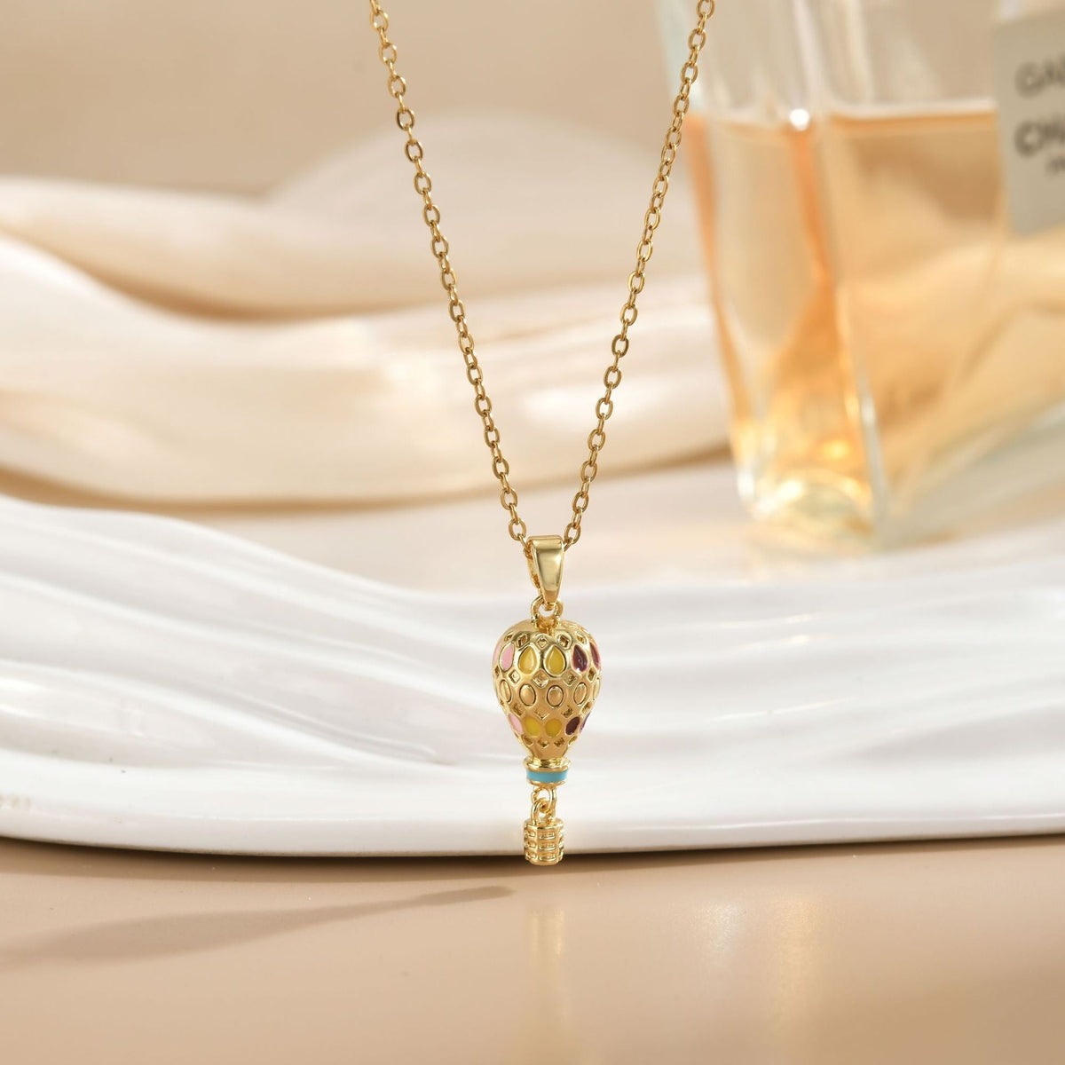 South America Turkey Three-dimensional Hot Air Balloon Female Affordable Luxury Pendants