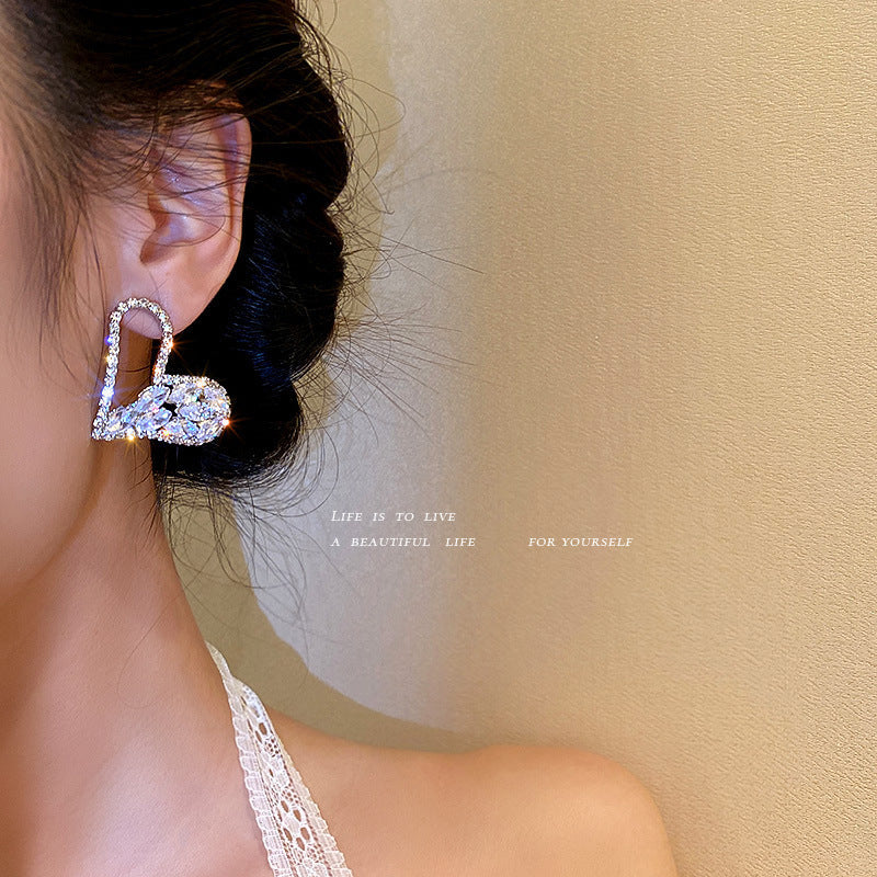 Love Heart Trendy High-grade Light Luxury Female Exaggerated Temperamental Stud Earrings