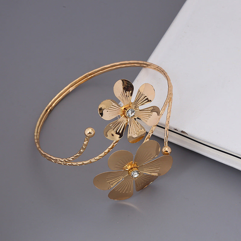 Fashion Butterfly Exaggerated Metal Flower Armband Bracelets
