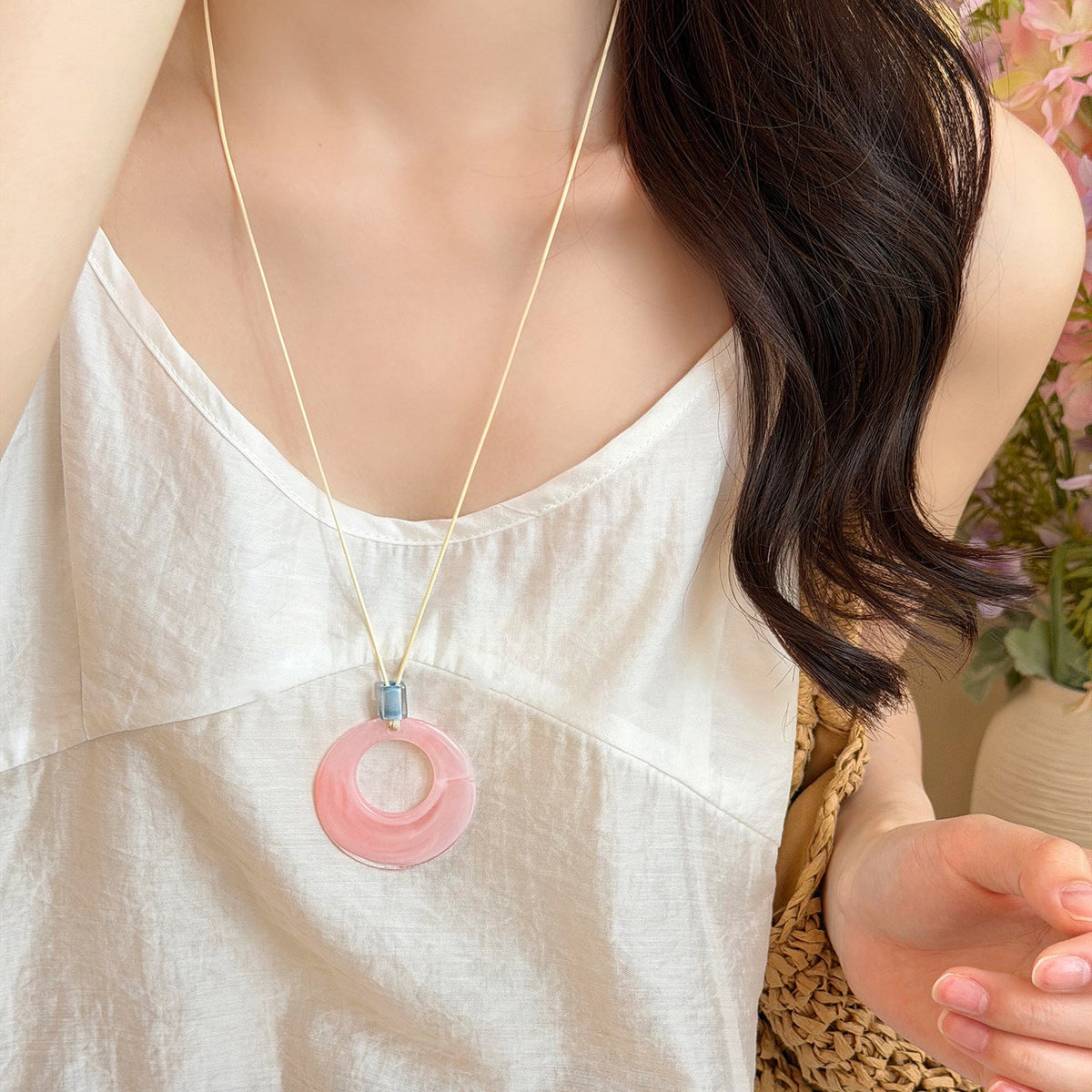 Women's Blooming Hollow Trapezoidal Long Design High-grade Sweater Pendant