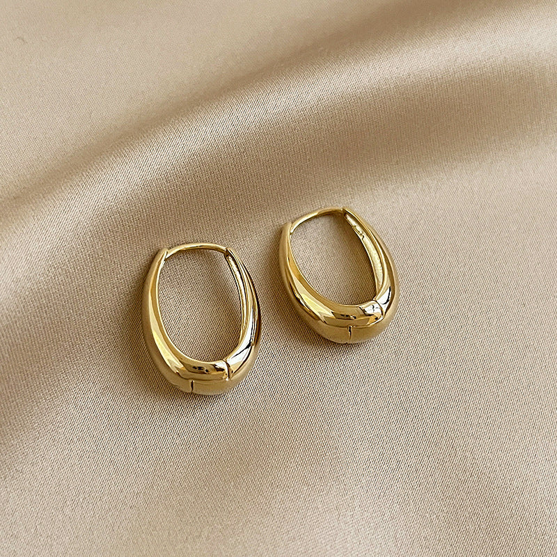 Women's Vintage Metal Niche Design High Class Elegant Rings