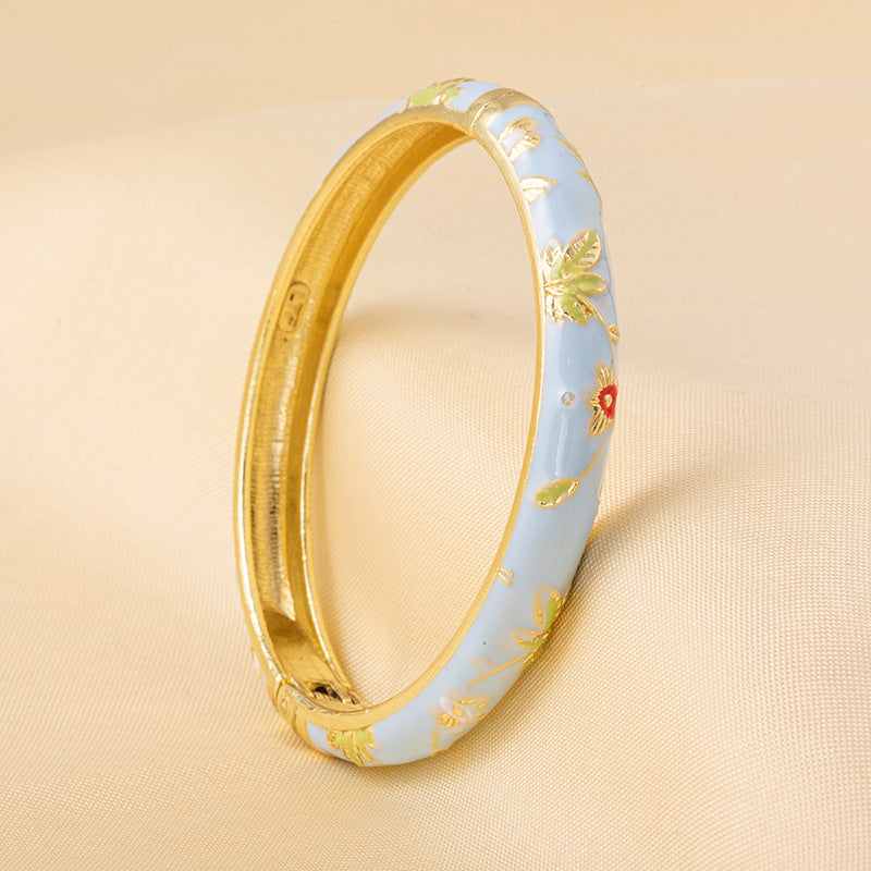 Open End Creative Special Travel Lady Bracelet