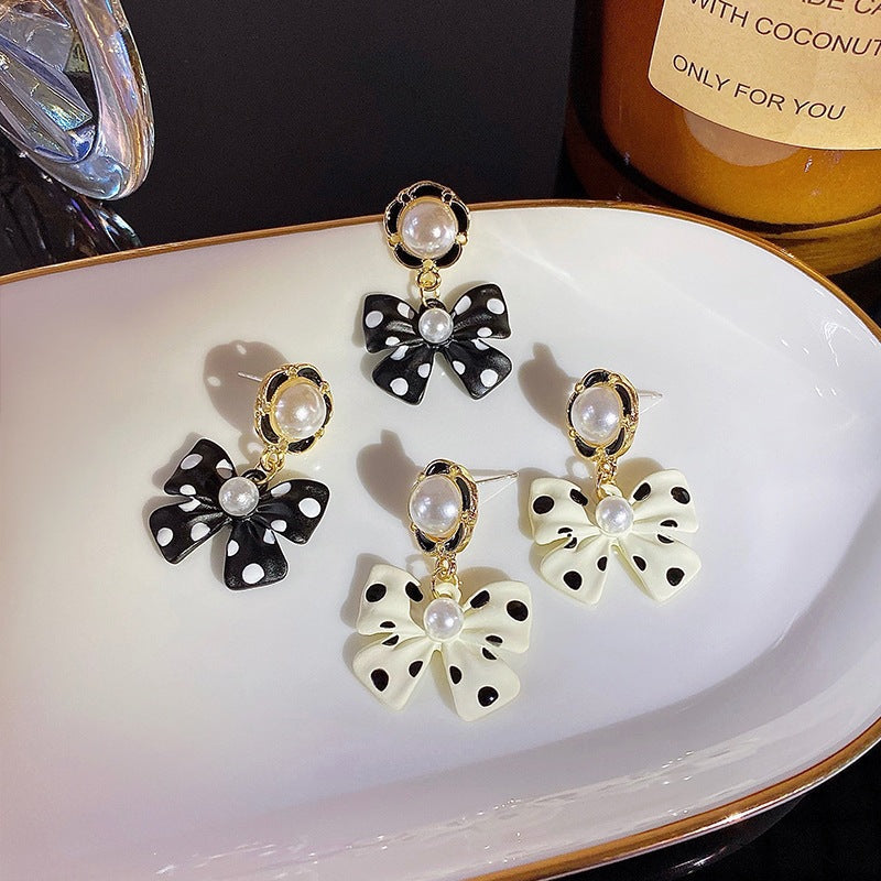 Women's Bowknot Pearl Trendy Small Simple Wild Unique Earrings