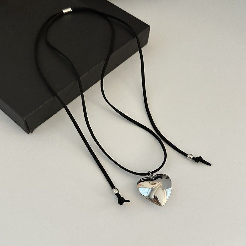 Women's American Fashion Pull Adjustable Heart-shaped Simple Personality Big Love Necklace