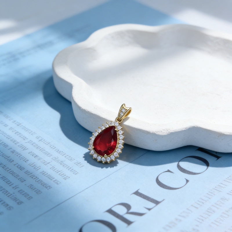 Ruby Light Luxury Advanced Titanium Steel Clavicle Pendant