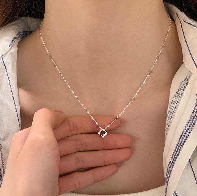 Women's Simple Style High Sense Design Affordable Luxury Necklace