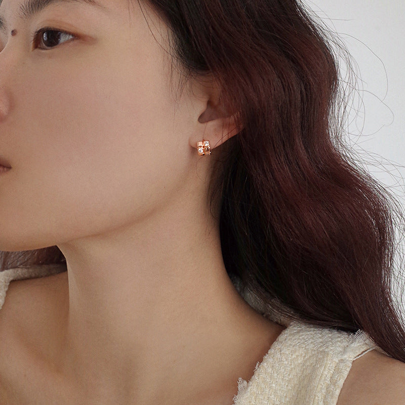 Women's Rhinestone Square Geometric Ear Elegant High-grade Clip Stud Earrings