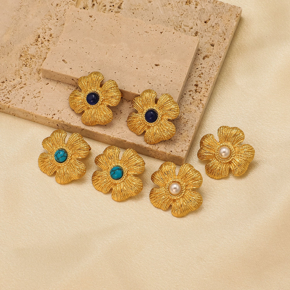Gold-plated Titanium Classic Style Flower Inlaid Stud Earrings