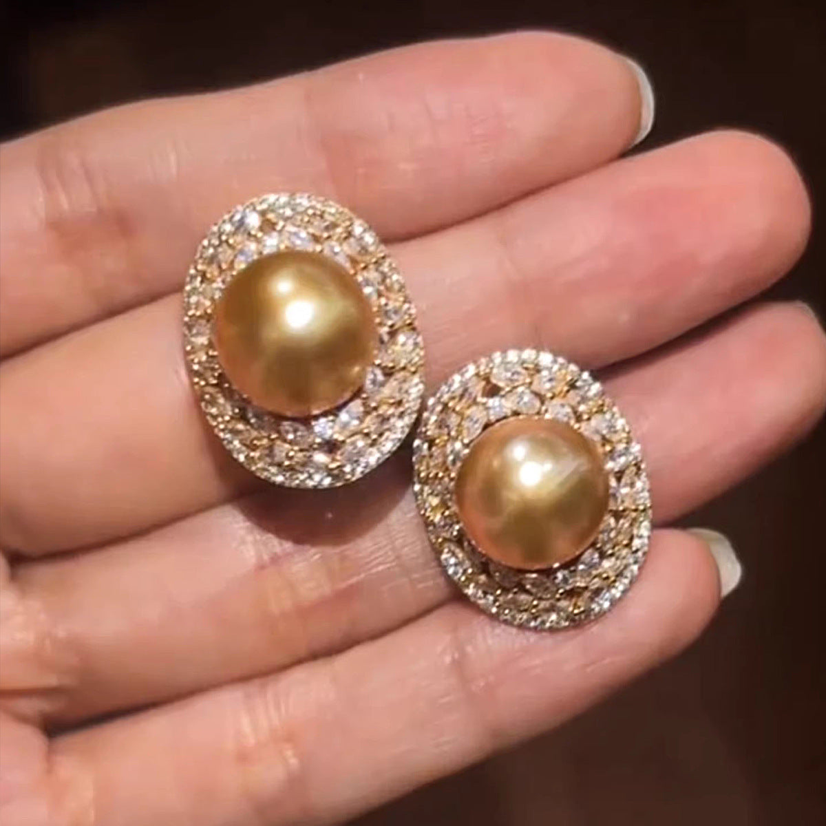 Women's Retro Gold Pearl Shiny Full Zirconium Oval Elegant High Luxury Rings