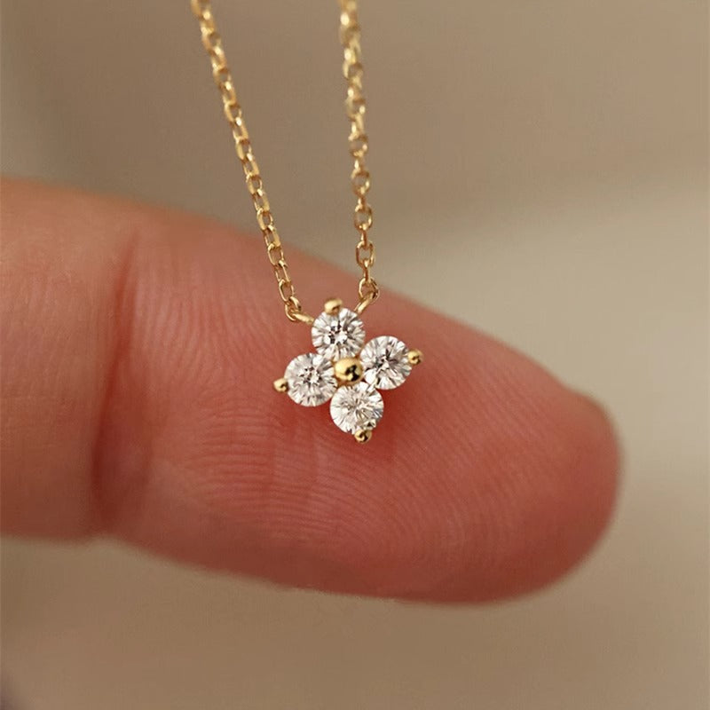 Small Zircon Four-leaf Flower Full Diamond Light Luxury High-grade Necklace