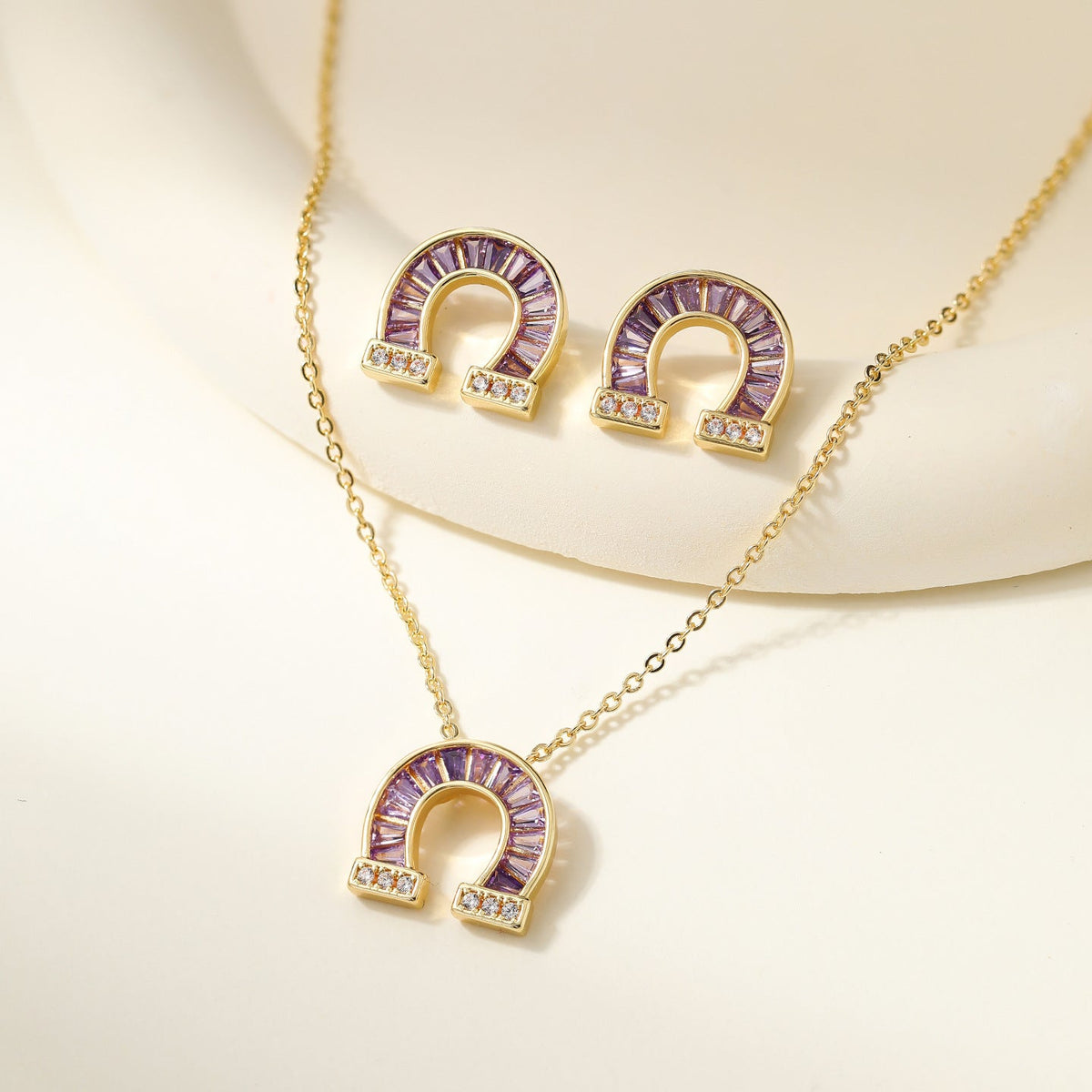 Women's Clover Diamond In The Debris Butterfly Necklaces