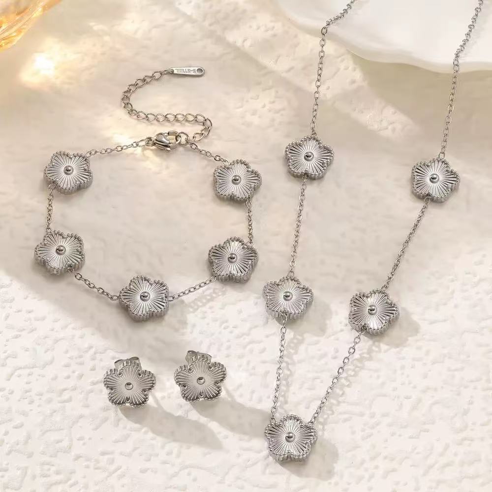 Women's Titanium Steel Ear Fashionable Temperamental Stainless Jewelry Set