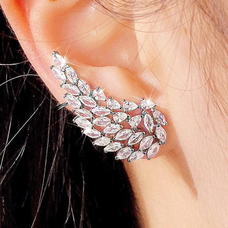 Shi Bright Full-jeweled Korean Angel Wings Ear Clip