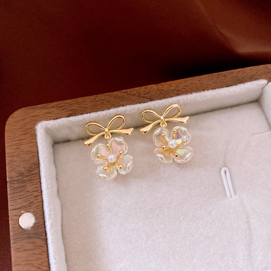 Sier Pearl Flower Temperamental Niche High-grade Earrings