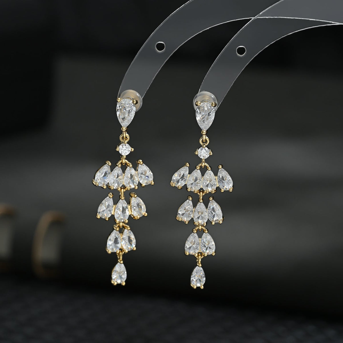 Women's Needle Fashion Design Sense Exaggerated Personalized Zircon Exquisite Light Luxury Stud Earrings