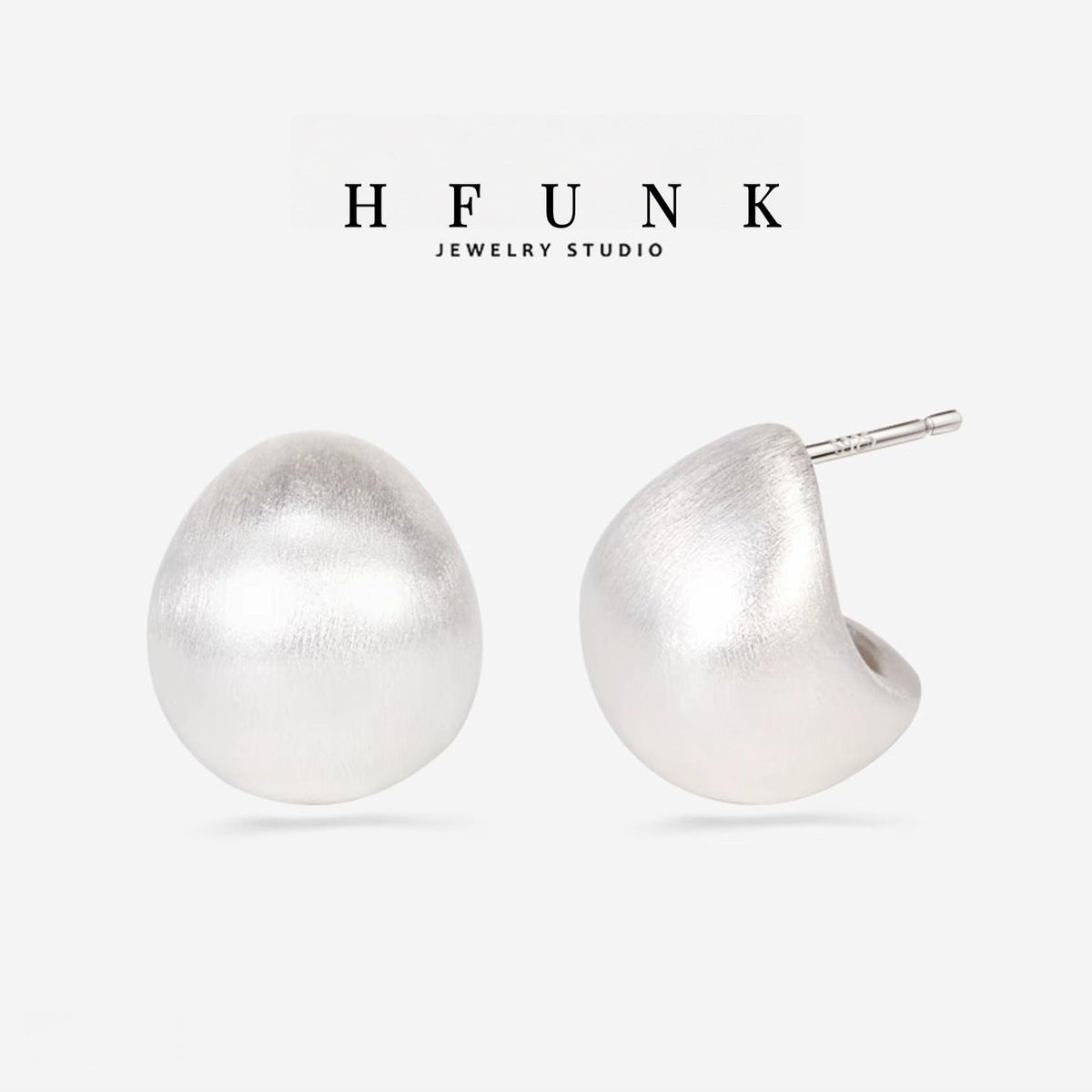 Women's High Sense Oval Ball Brushed Metal Stud Earrings