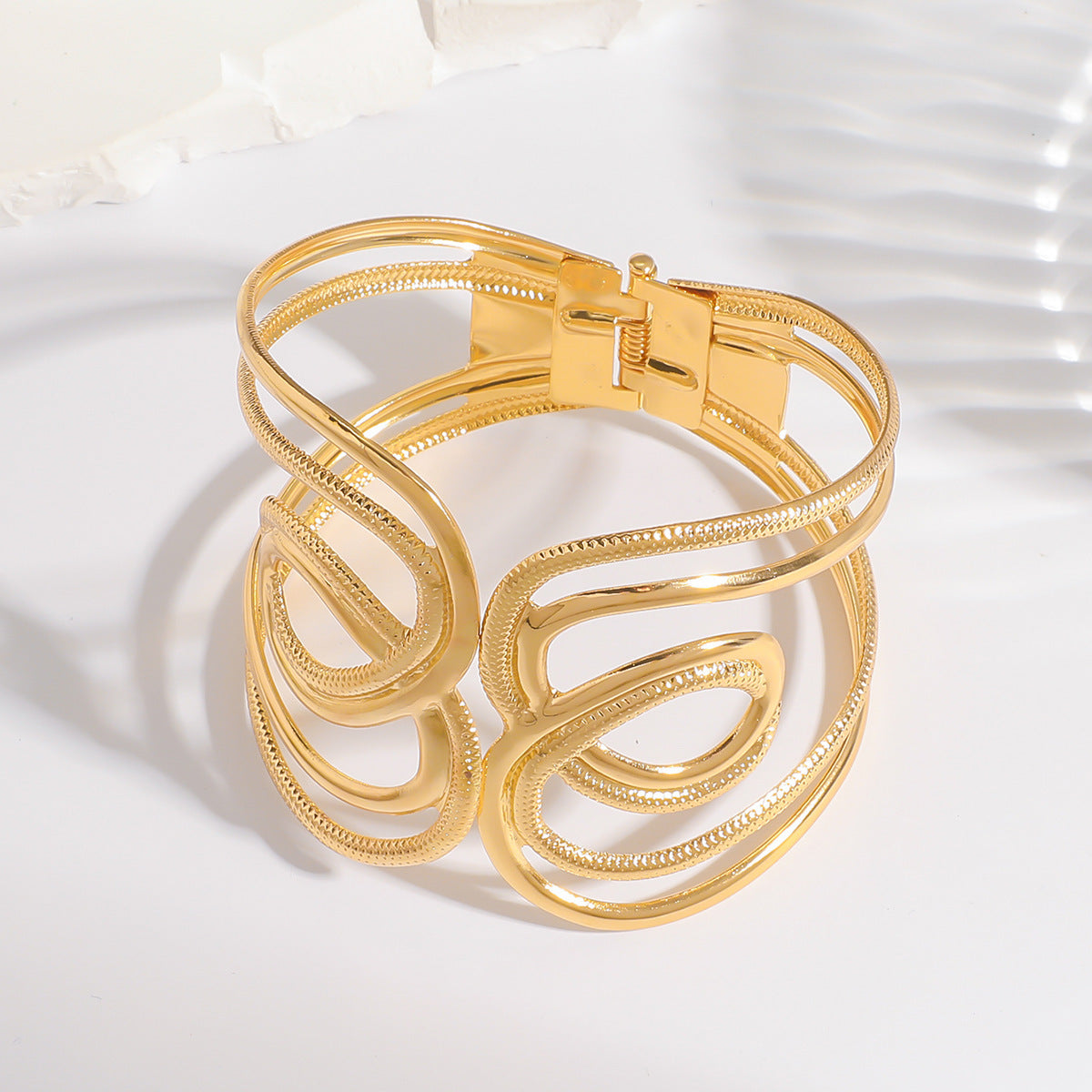 French Simplicity Design Sense Open-end Polished Niche Retro Hollow Bracelets