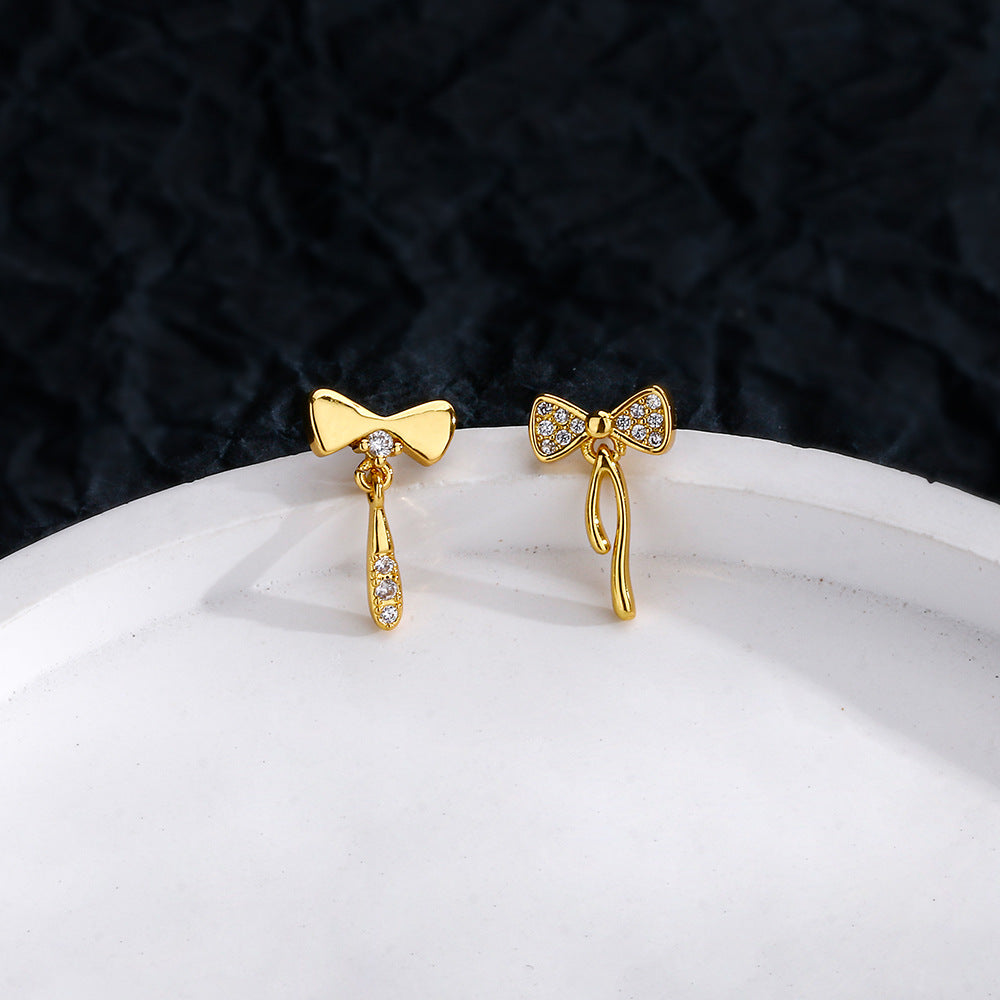 Exquisite Sweet Cool Style Girlish Asymmetric Zircon Stud Earrings