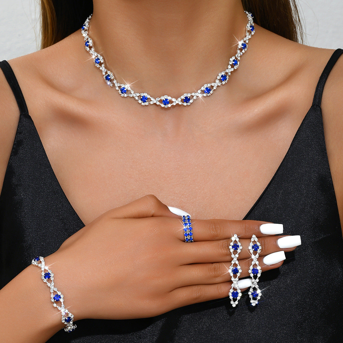 Rhinestone Twist Geometric Fashion Sweet High-grade Jewelry Set