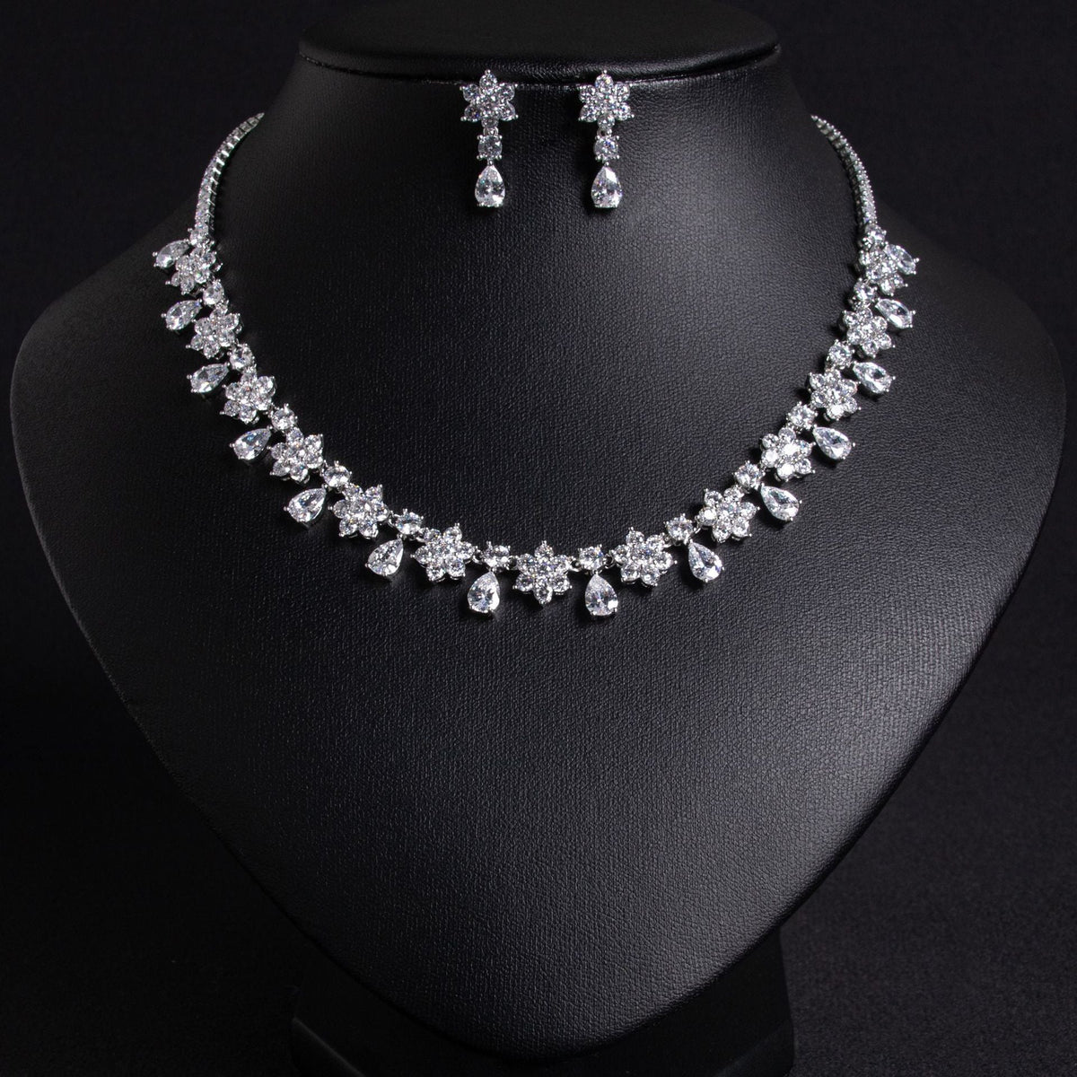 Colored Gems Bridal Zircon Inlaid Two-piece Jewelry Set