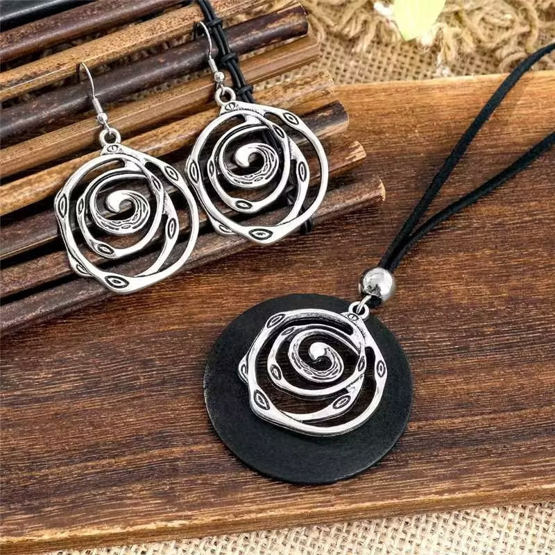 Women's Retro Bohemian Simple Hollow Niche Design Jewelry Set