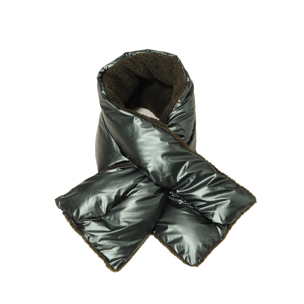 Reversible Puffer Sherpa Pull Through Scarf
