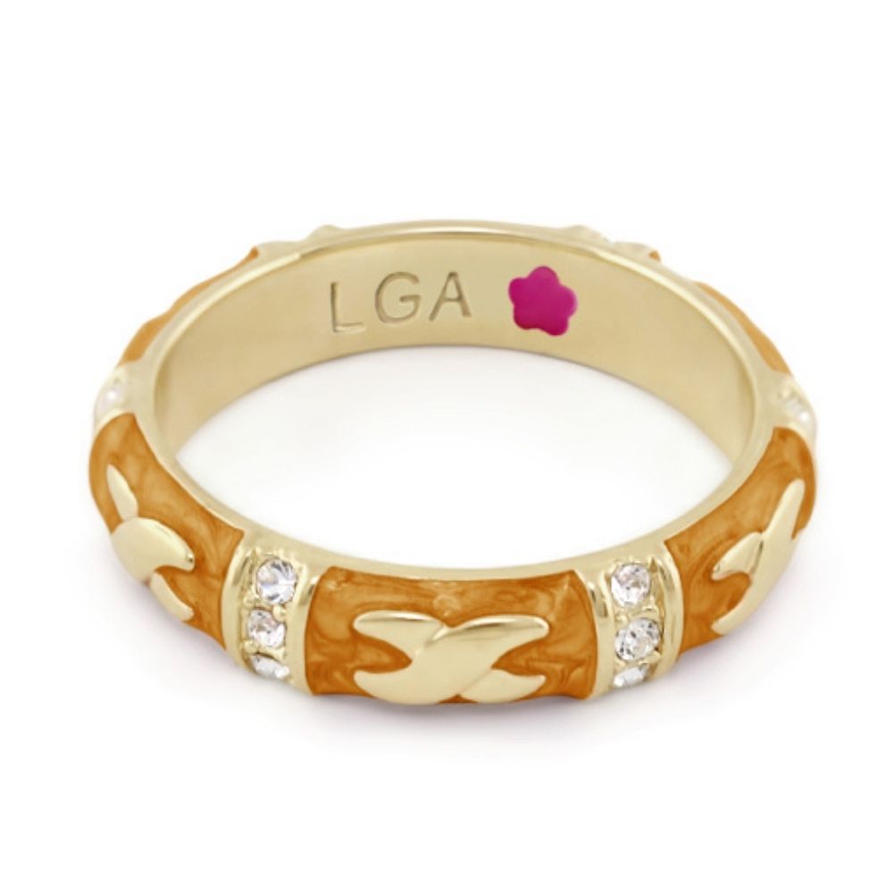 Elegant Hugs Ring — Contrast X