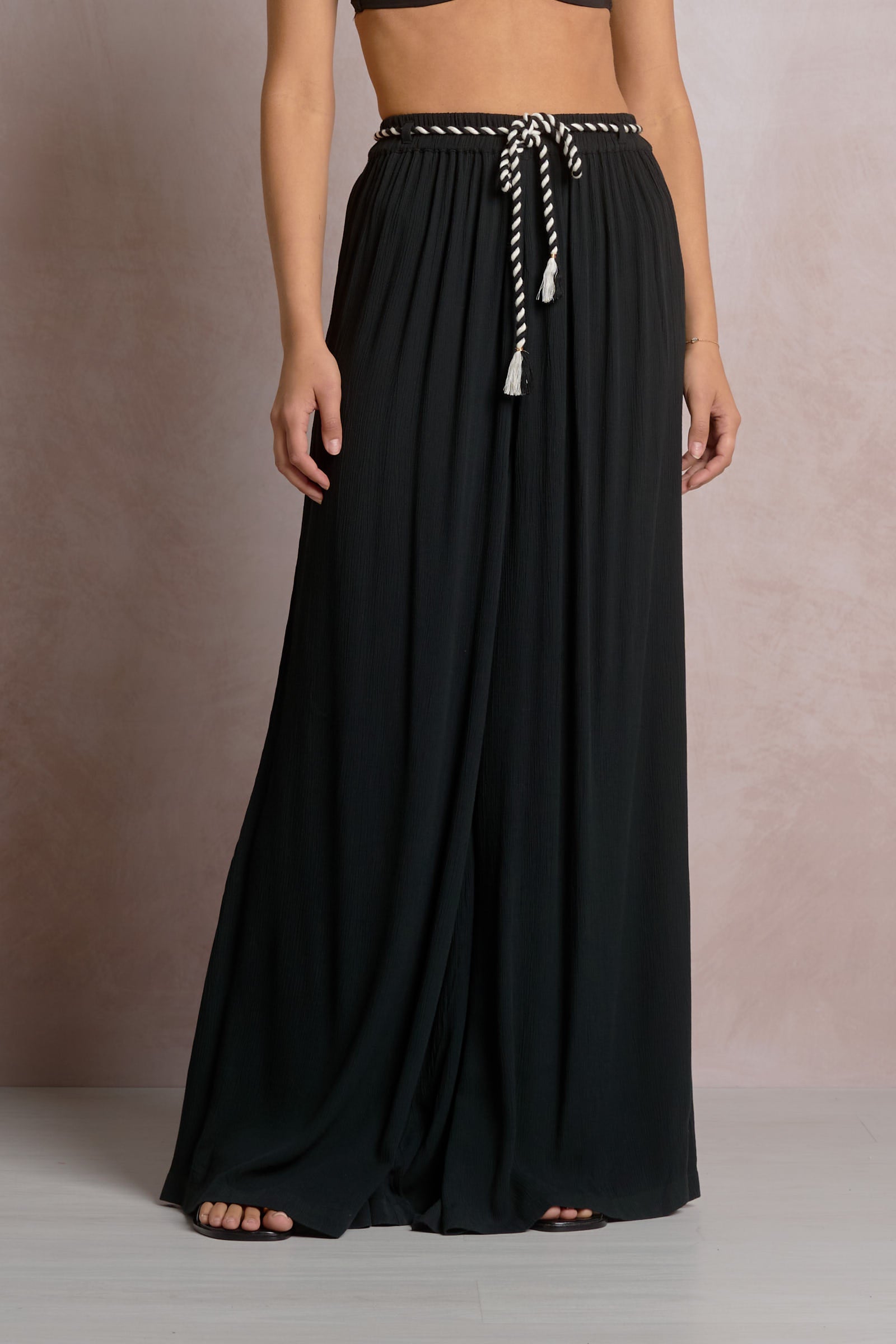 Raia Pant Black
