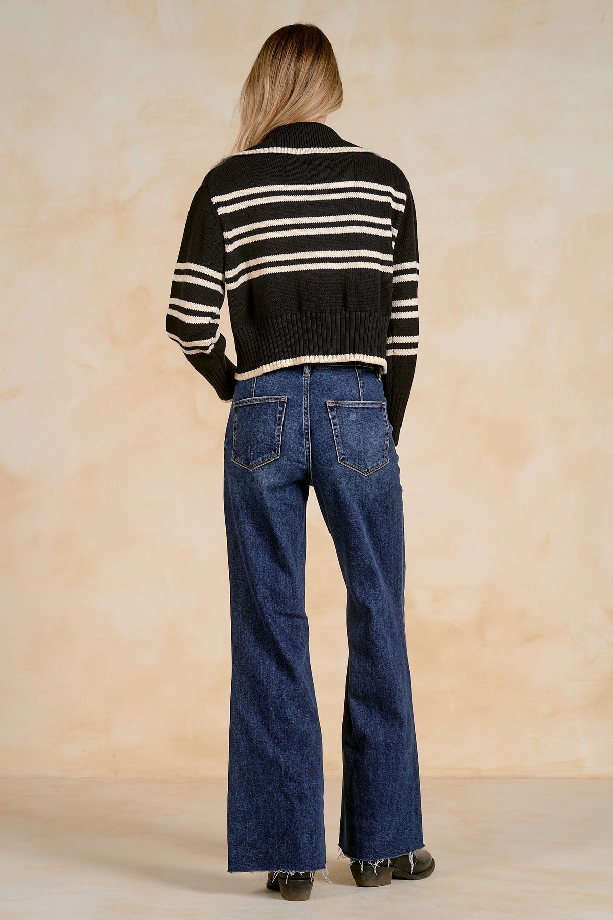 Sansa Sweater Black Stripe