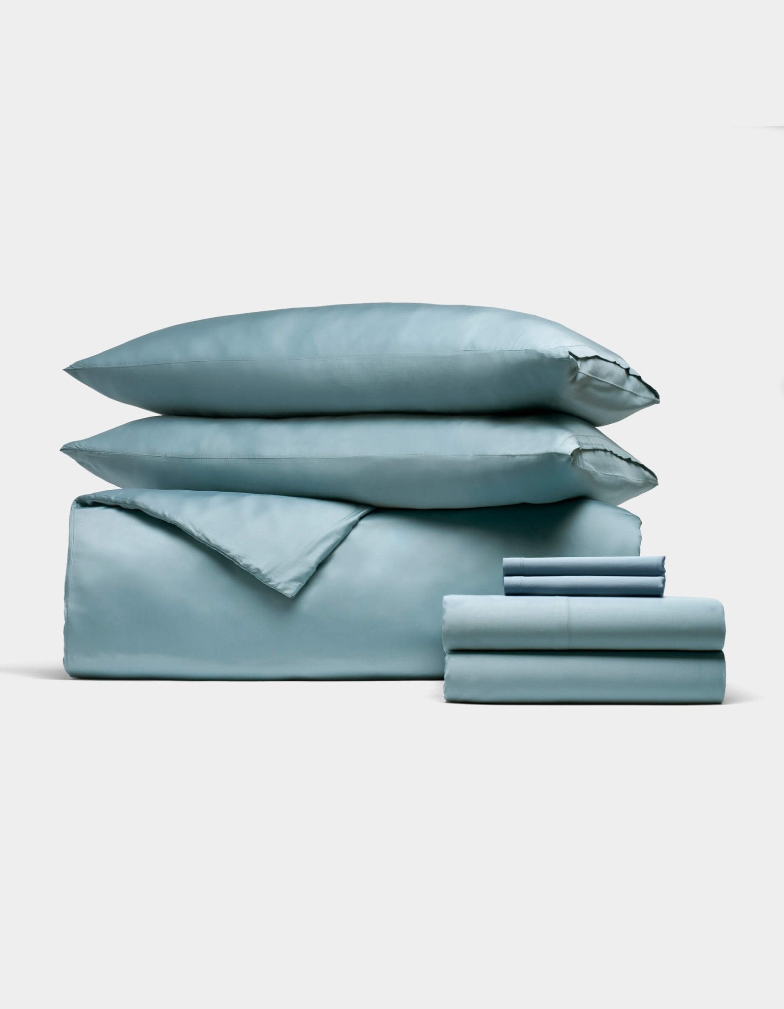 Bamboo Bedding Deluxe Bundle - Down Alternative by Cozy Earth at Shirley Shoppe
