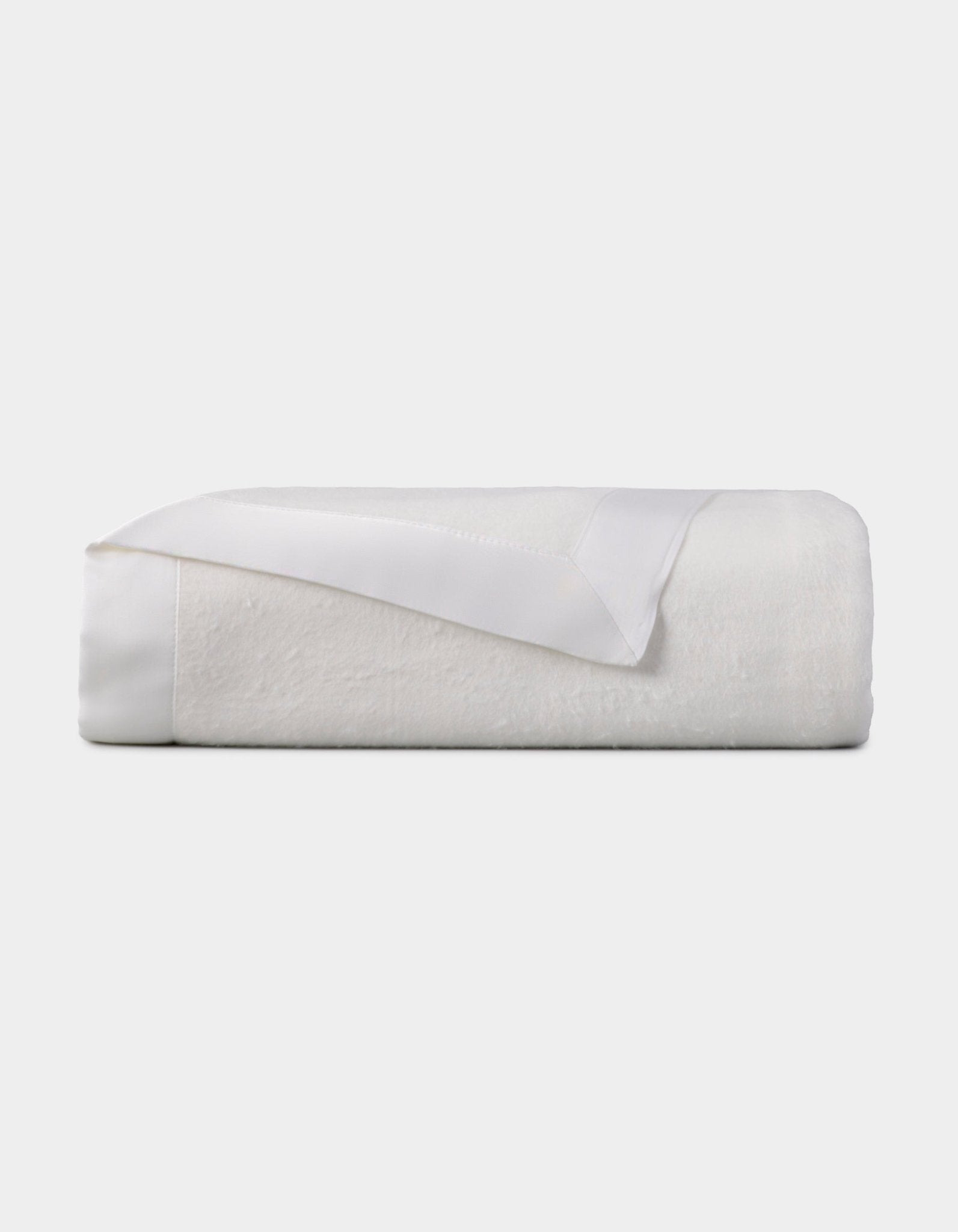 Bamboo Blanket by Cozy Earth at Shirley Shoppe