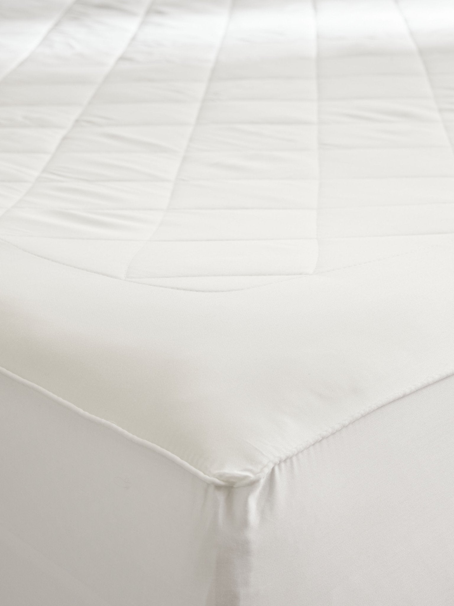 Bamboo Mattress Pad by Cozy Earth at Shirley Shoppe