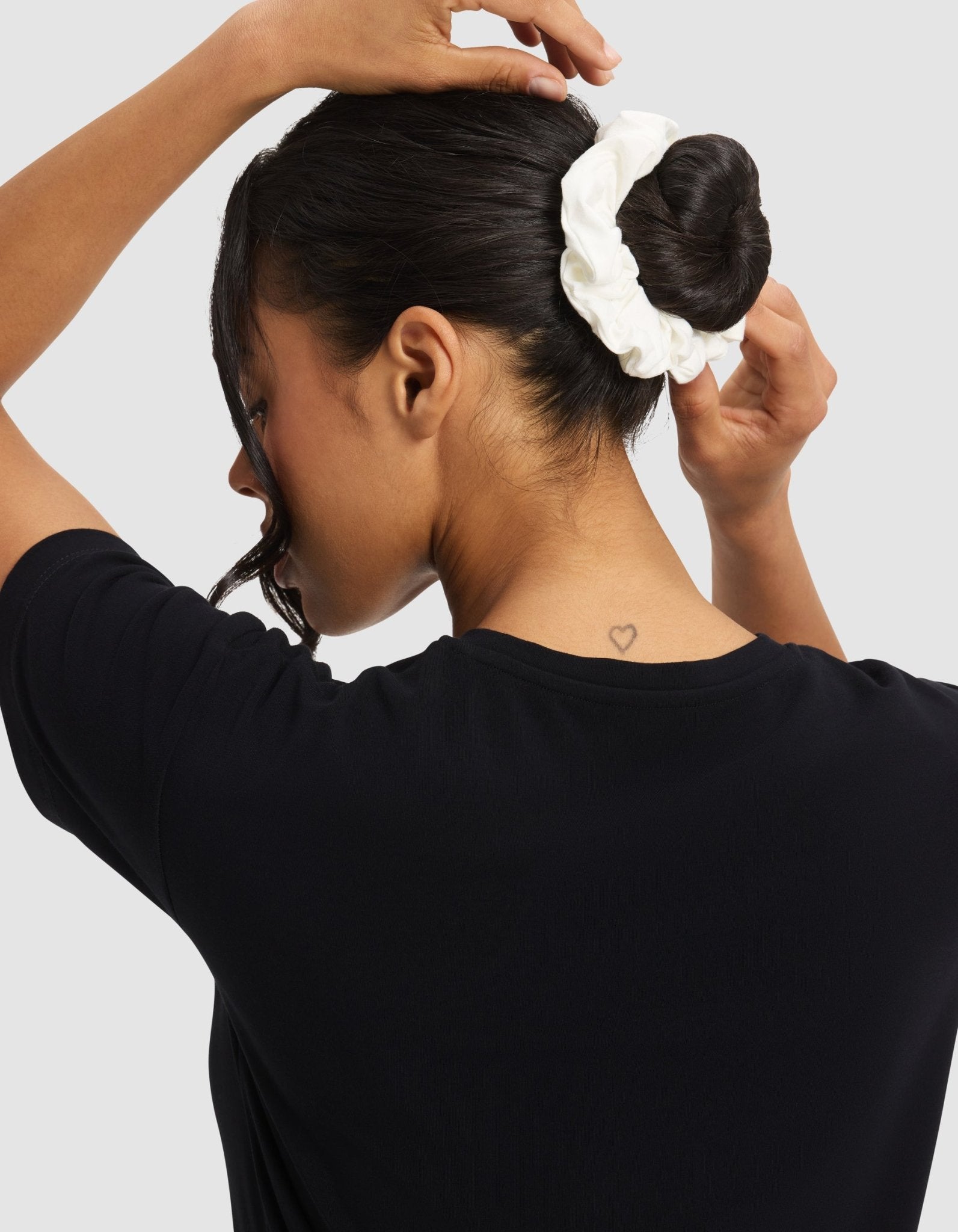 Bamboo Stretch - Knit Scrunchies by Cozy Earth at Shirley Shoppe