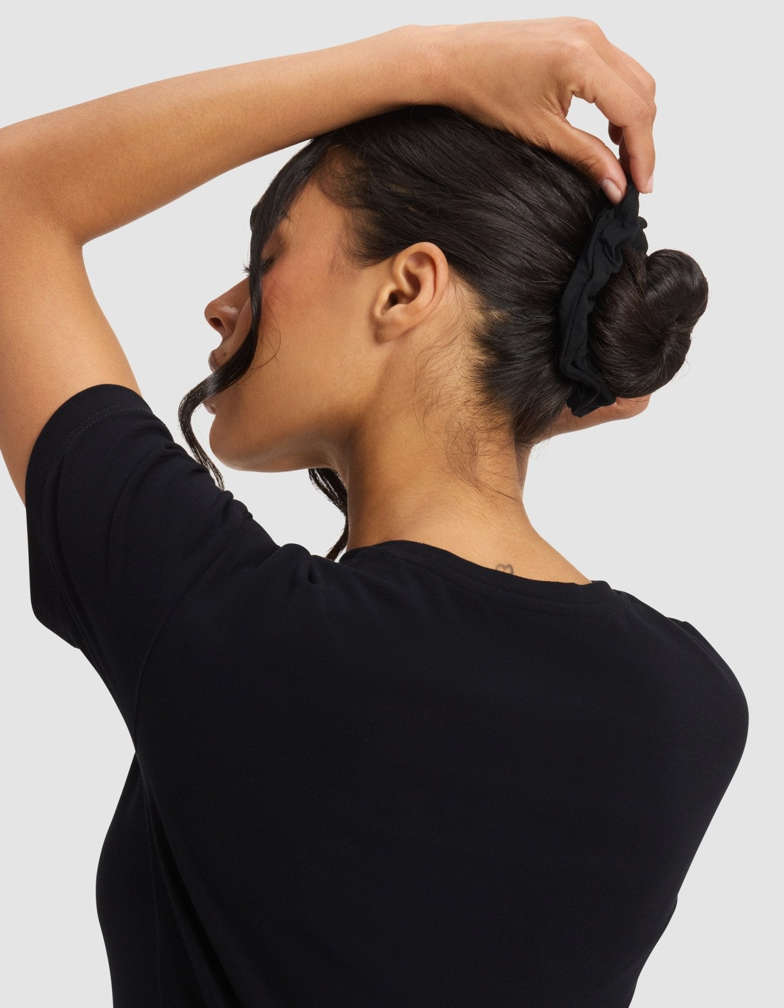 Bamboo Stretch - Knit Scrunchies by Cozy Earth at Shirley Shoppe