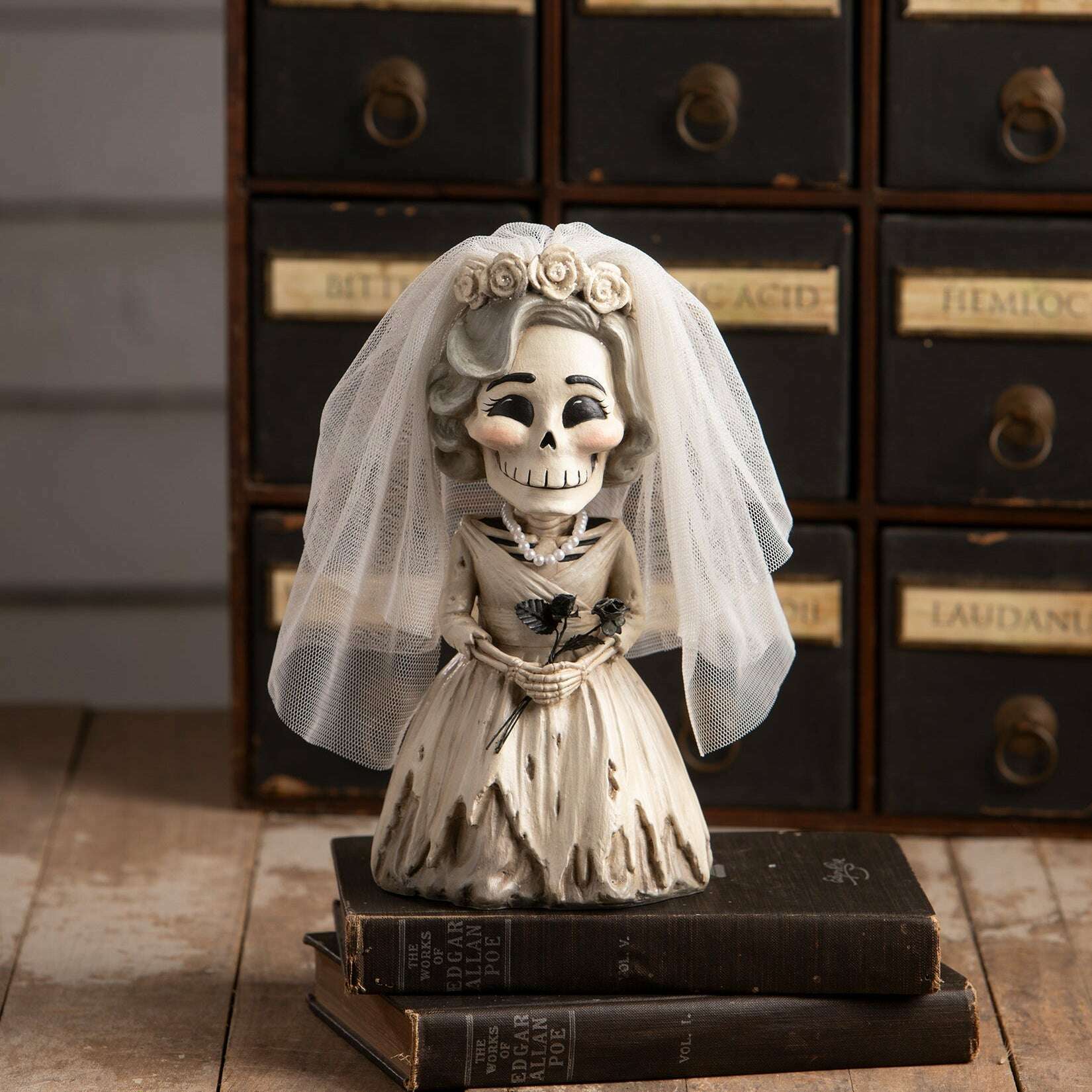 Bride Evangeline Skelly | Halloween Decor | Bethany Lowe
