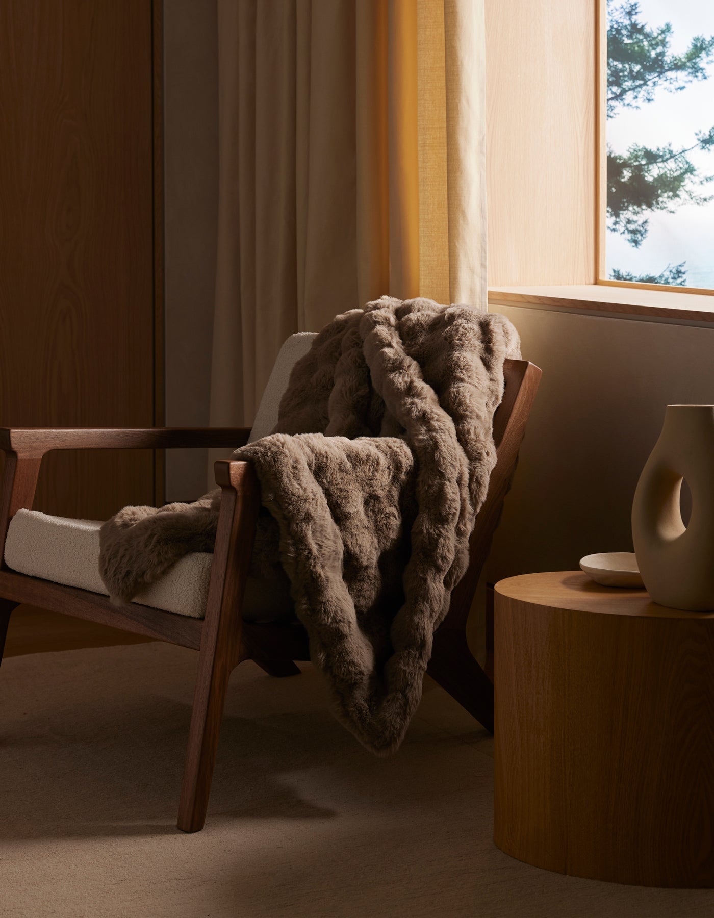 Bubble Cuddle Blanket by Cozy Earth at Shirley Shoppe